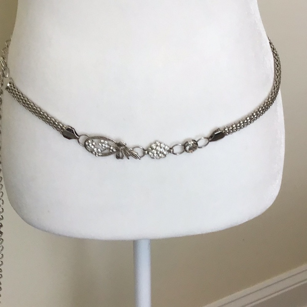 Silver tone  belt or necklace glass stones used great condition